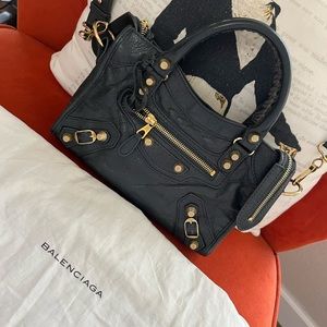 Discontinued Balenciaga City Giant Studs Bag. Leather Mini. Anthracite color